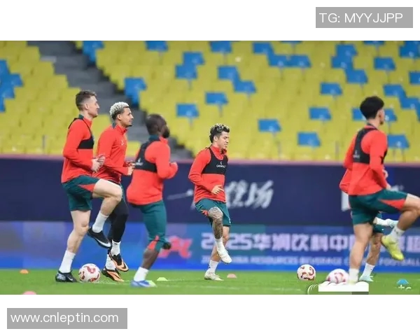 中超季后赛对阵揭晓各队备战进入关键阶段期待精彩对决 中超季后赛对阵揭晓各队备战进入关键阶段期待精彩对决