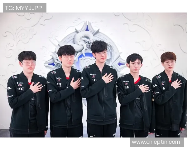 EDGCHICHOO在赛场上实现突破引领战队新篇章的辉煌时刻 EDGCHICHOO在赛场上实现突破引领战队新篇章的辉煌时刻