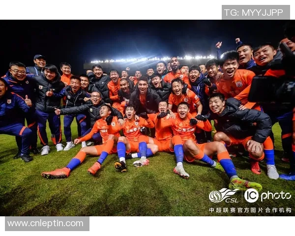 新山东鲁能连续胜利,夺得中超冠军,教练组高喊“我们的夺冠时刻到了!” 新山东鲁能连续胜利,夺得中超冠军,教练组高喊“我们的夺冠时刻到了!”