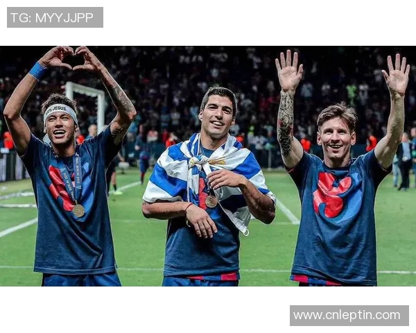 西甲最新：梅西再次入选西甲最佳阵容，领衔巴萨三将霸占前场